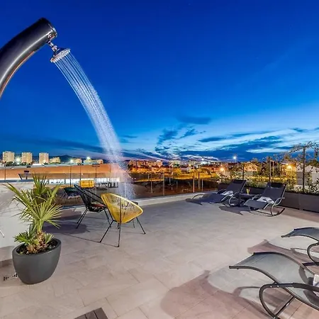 I Penthouse 2 Mit Dachterrasse & Jacuzzi Zadar